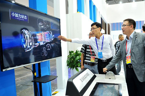 贵州首届装备工业博览会开幕