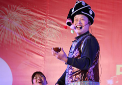 万山送文化下乡获群众点赞