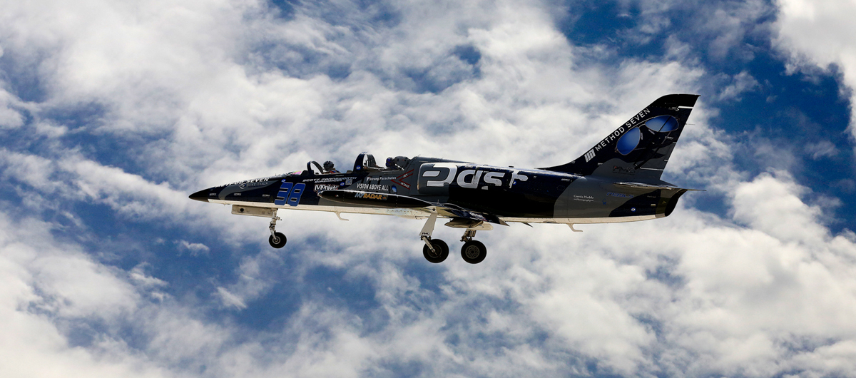 L-39飛機單機表演