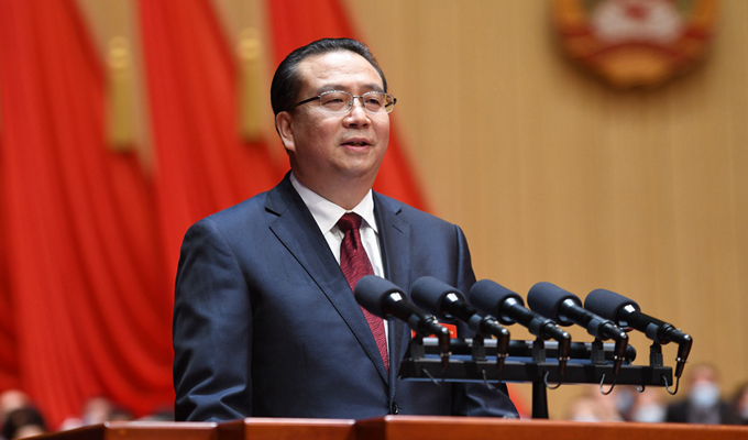 刘晓凯代表政协第十二届贵州省委员会常务委员会作工作报告
