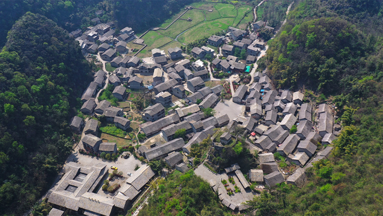 探访贵州镇宁高荡村——石头堆出来的古村落