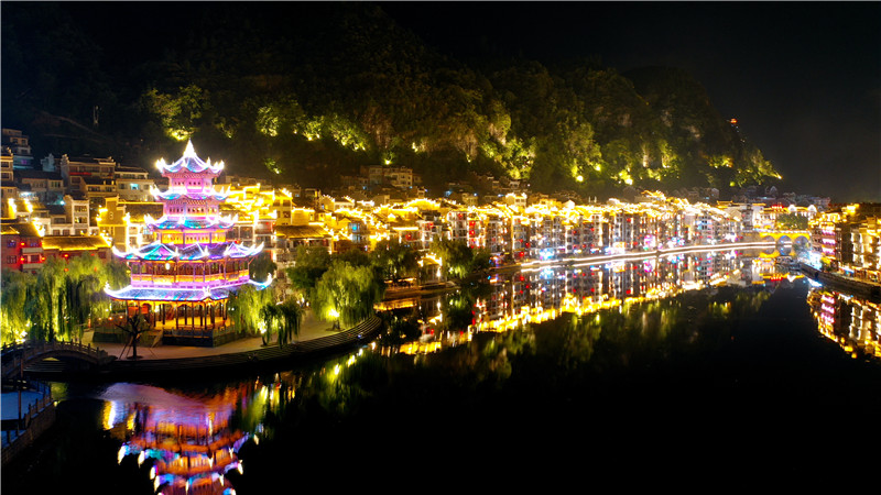 “飞阅”贵州镇远古城迷人夜色