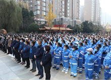 观山湖区千人誓师，争做垃圾分类先锋使者