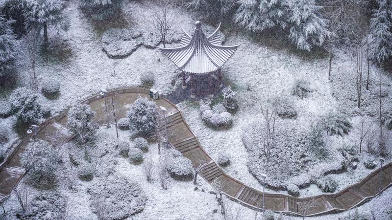 贵州大部地区出现降雪天气