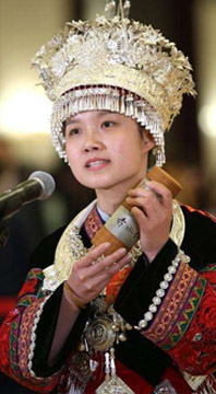 用市场养活非遗 在传承中创新非遗