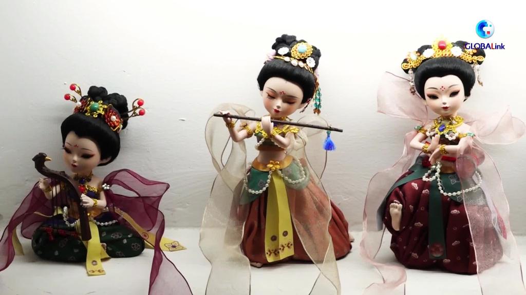 全球连线｜中国“芭比娃娃”促进贵州妇女手工产业发展