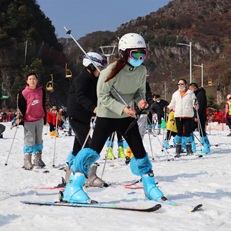虽然帅不过3秒，依然很开心 贵州冬季滑雪见闻