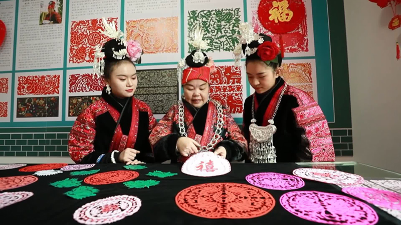 千城年俗｜非遗剪纸庆新年